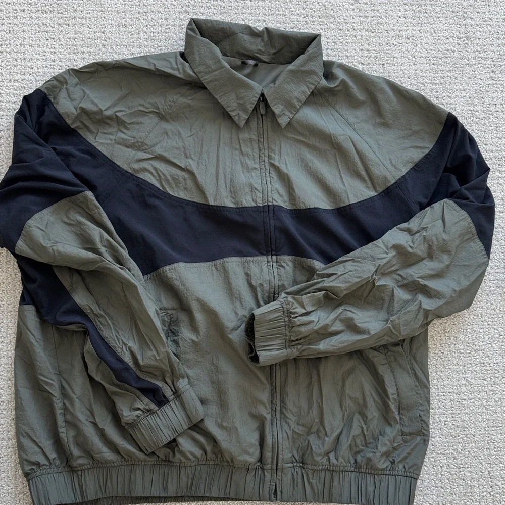 Lululemon Olive and Black track Jacket - Picture 1 of 4